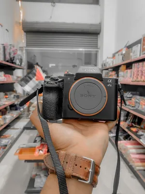DSLR Cameras . Sony . Used4