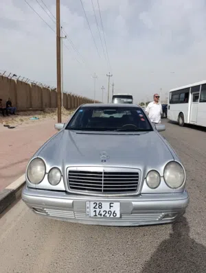 مرسيدس أم عيون وارد ياباني 1998نضيفه مكينه V سته سلندر المرغوبه لون سلفر فول عدا الفتحه