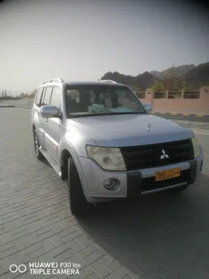 Used Mitsubishi Pajero in Al Dakhiliya
