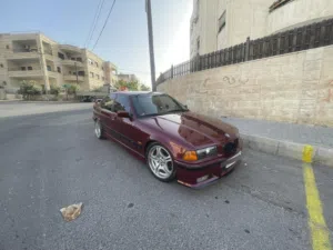 BMW E36 وطواط