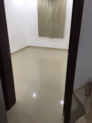 سكن للإيجار في حولي (إقرأ التفاصيل قبل الإتصال) قريب من المواصلات ومحطات الباص  قريب من فرع الجمعية