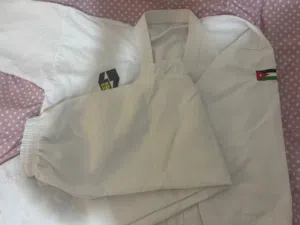 ملابس كراتيه بحالة جيدة جدا