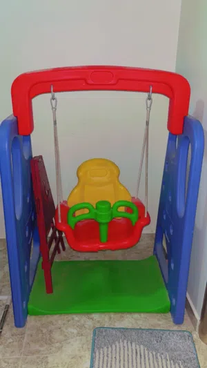 مرجوحه للطفال شبه جديده