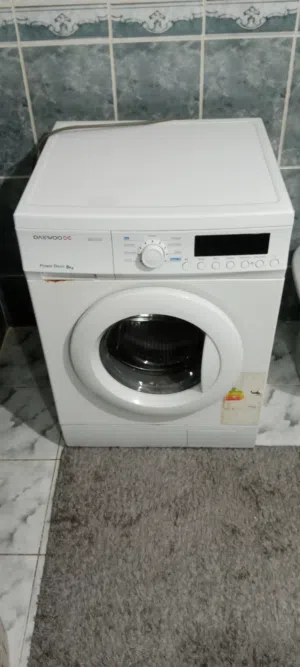 غسالة دايو 8 كيلو بحالة جيدة