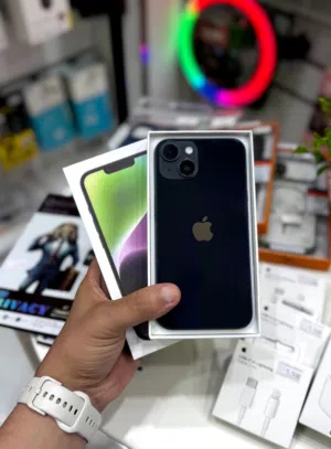 عرض خاص : iPhone 14 128GB مستعمل فقط شهر مع ضمان أبل 11 شهر . هاتف بحالة الجديد بطارية 100% .
