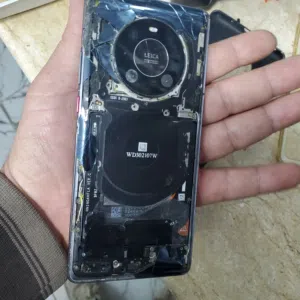 مطلوب هواوي ميت 40 برو