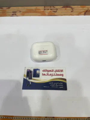 للبيع سماعه آبل اصليه  3 نظيفه السماعه مو مفتوحه  نظيفه