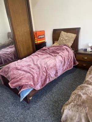 غرفة نوم لشخصين