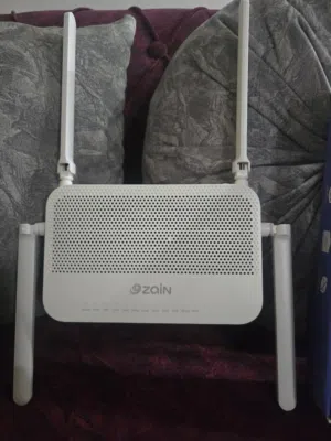 راوتر موسع إشارة نوع هواوي بشتغل على جميع الشبكات 6 WiFi للبيع