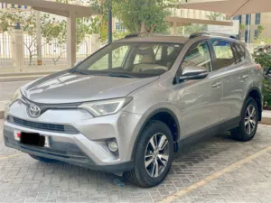 Toyota Rav4 / 2018  Mileage:89000Km(Genuine Km)