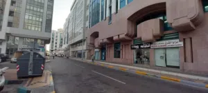 مكتب للايجار في الخالديه من طرف المالك