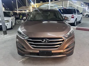 Hyundai Tucson Sport 1600 Cc 2016 American car free accident original paint clean title low mileage