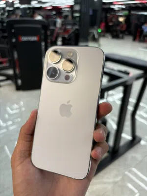 iPhone 14 Pro 128GB White بحالة ممتازة  للبيع بسعر مناسب