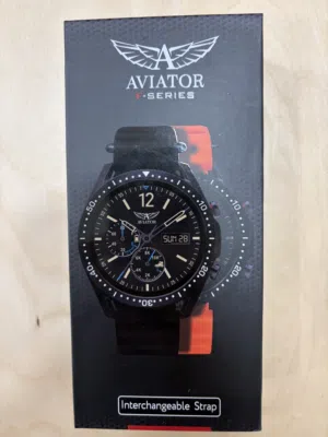 ساعة Aviator بحال الجديدة