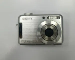 Sony Cyber-shot DSC-S700 Digital Camera — Silver — 7.2MP — Tested Working