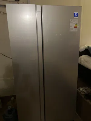 ثلاجه ومجمده هيتاشي استخدام قليل