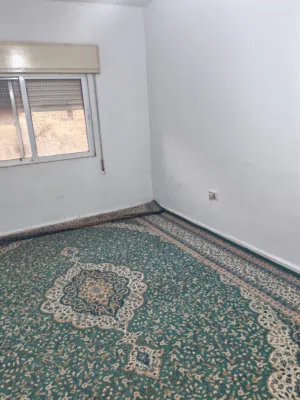 استوديو للإيجار قرب البوابة الشمالية لجامعة اليرموك