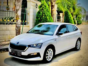 Skoda . Scala . 20200