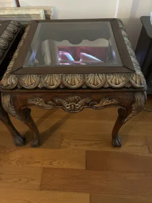 طاولات صالون فخمة /حفر يدوي لعشاق الأنتيك/سعر خاص جدًّا على إثنين