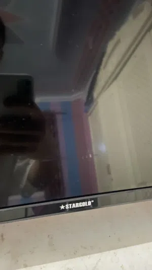 للبيع شاشه 24 بوصه استعمال خفيف