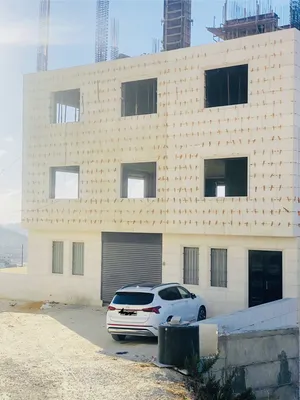 3 Bedrooms . 3 Bathrooms . 226 m20