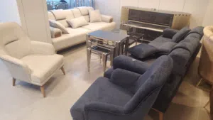 تبدا الاسعار من 700 $