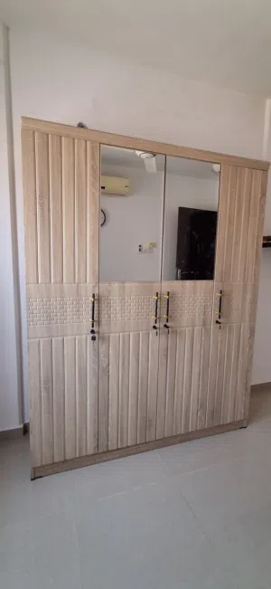 4 Door Cupboard / Al Mabella South