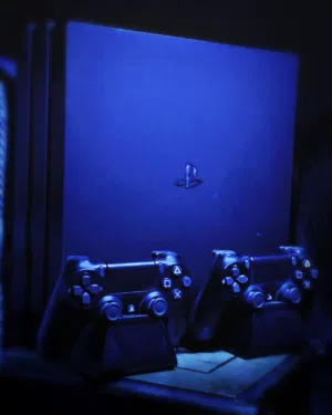 PS4 - PRO - 1TB