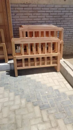 سرير خشب زان احمر