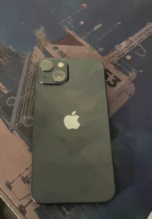 iPhone 13  ايفون