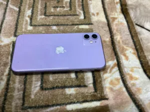 ايفون(11)نضيف جداً