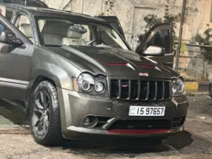 jeeb sherokee 2006 srt