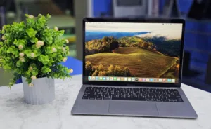 MACBOOK AIR A1932 2018 MODEL INTEL CORE I5 PROCESSOR 8GB RAM 250GB SS 13.3INCH DISPLAY SIZE RETINA