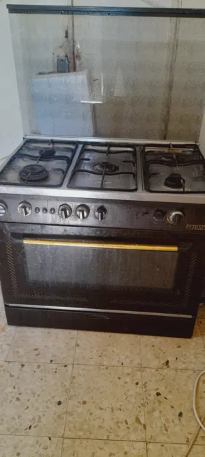 فرن غاز خمس عيون