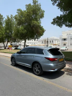 Infiniti QX60 2016 - GCC - إنفينيتي ساري تامين عمان و االامارات حتى يونيو 2027