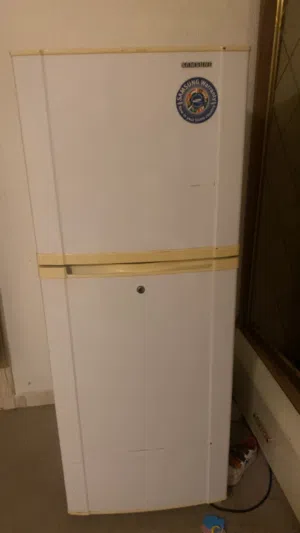 ثلاجه صغيرة