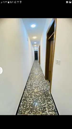 شقه طابقيه للبيع