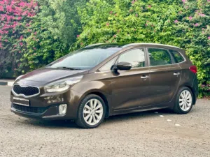 Used Kia Carens in Farwaniya