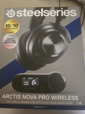 للبيع: SteelSeries Arctis Nova Pro