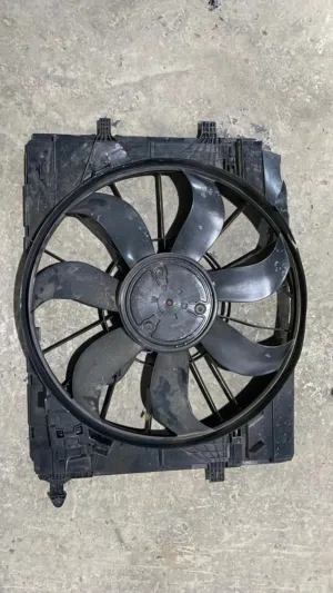 قطع غيار مرسيدس w205/w213 كل شيء ف الوصف