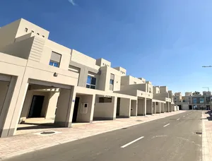 ‏٤ غرف نوم ‏.‏ ٥ حمّامات ‏.‏ 223 م٢‏1