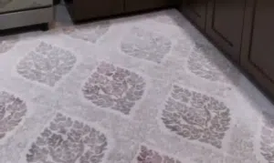 سجاد نظيف لون بيج و وردي
