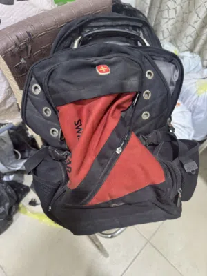 حقيبة رياضية مستعملة