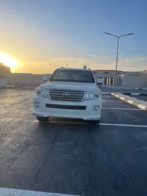 لبوه 2014 لون ابيض (مصفحه )B7