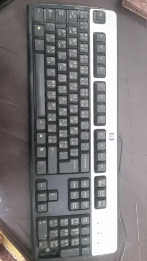 كيبوردات IBM و HP مستعملة للبيع