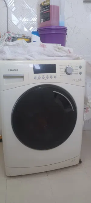 Hisense front-load washing machine (9KG capacity)