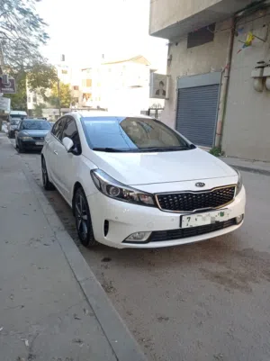 كيا سيراتو 2017