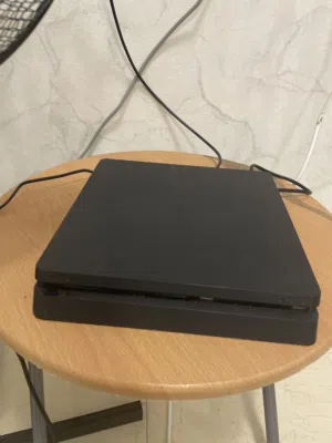 سوني 4 ينبع 600 دراهم مستعمله متى سنه ونص