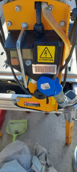 منشار طاولة رخام وحجر وبلاط