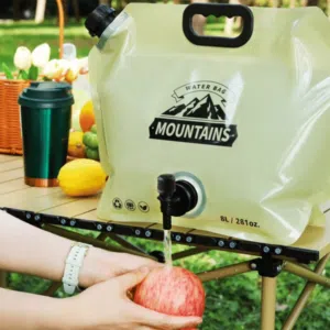 Réservoir d'Eau Pliable 8L Portable pour Camping et Randonnée - خزان مياه قابل للطي سعة 8 لتر للرحلا